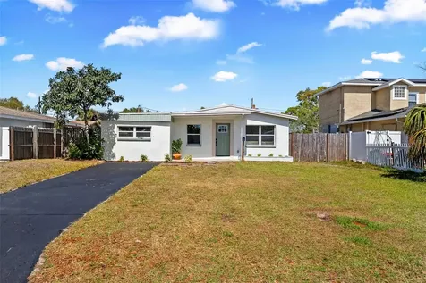 7331 36th Avenue N St Petersburg FL 33710