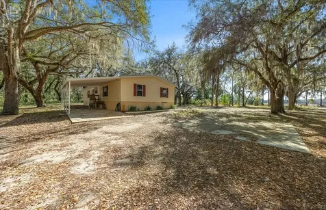 5590 E Highway 316 Citra FL 32113