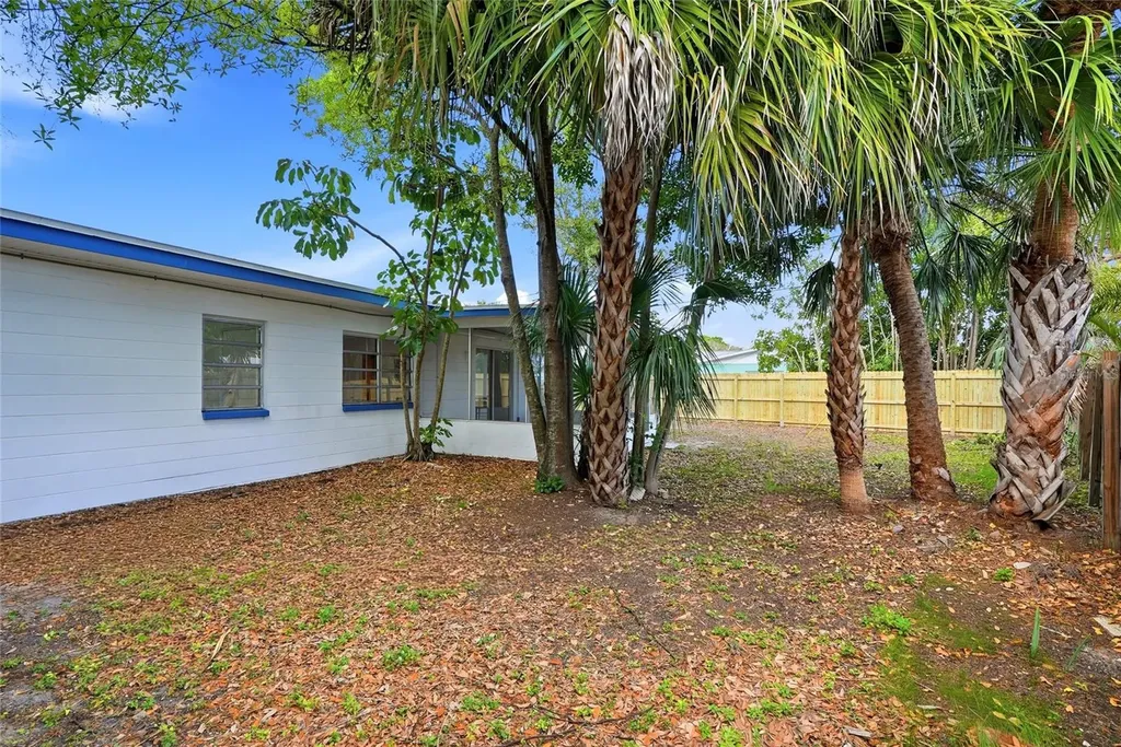 1190 79th Avenue N St Petersburg FL 33702