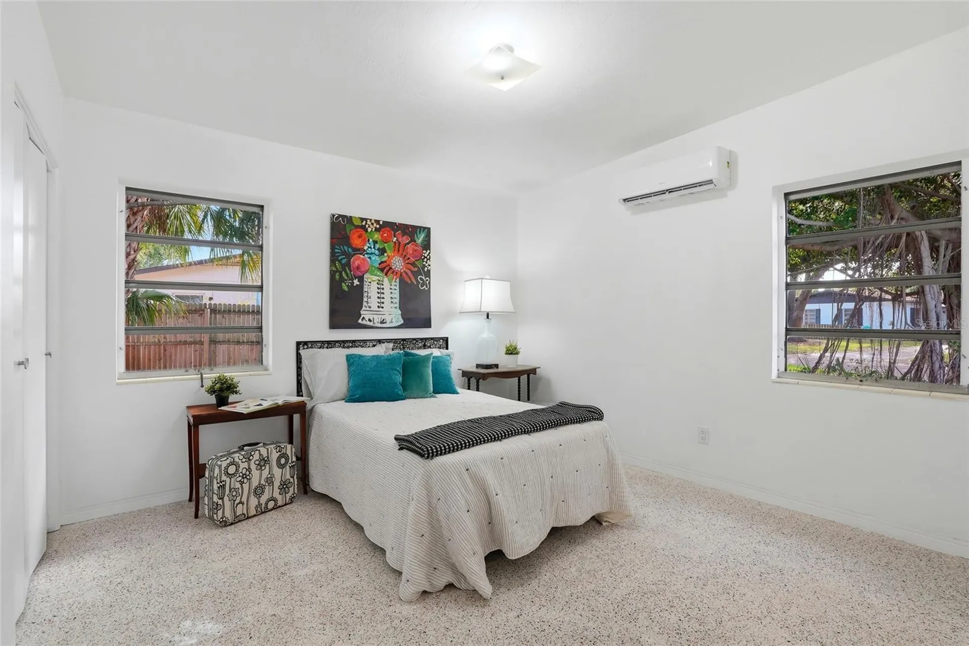 1190 79th Avenue N St Petersburg FL 33702