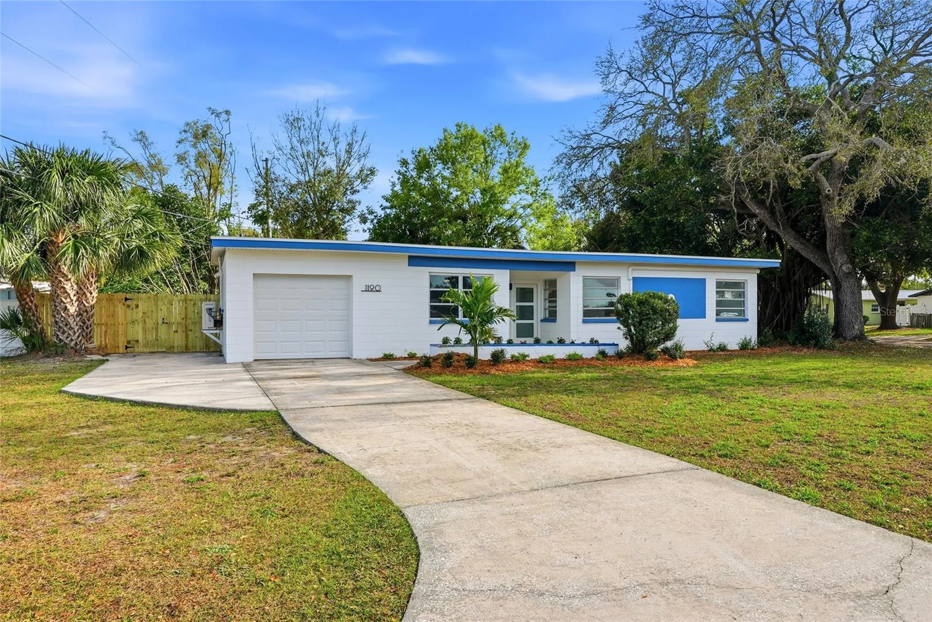 1190 79th Avenue N St Petersburg FL 33702