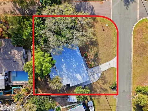 1190 79th Avenue N St Petersburg FL 33702