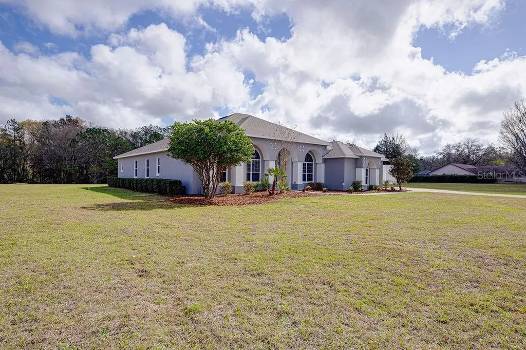 4873 NE 64th Avenue Silver Springs FL 34488