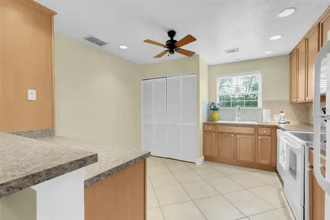 4224 Lake Underhill Road Orlando FL 32803