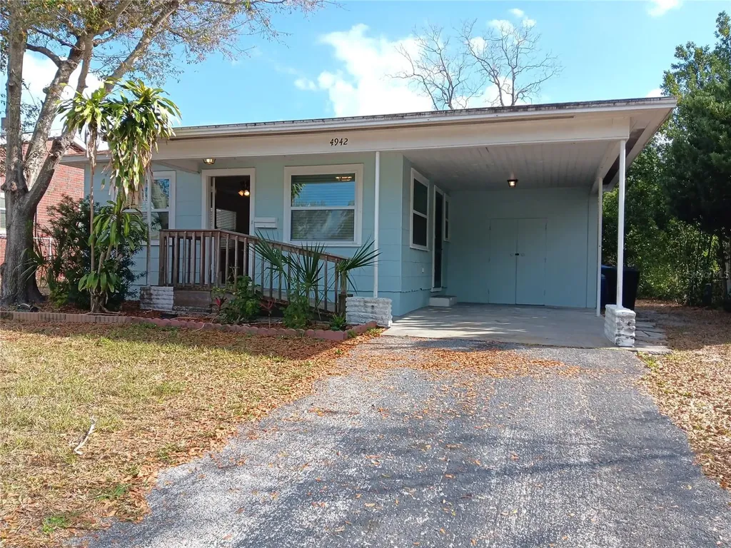 4942 Oxford Avenue N St Petersburg FL 33710