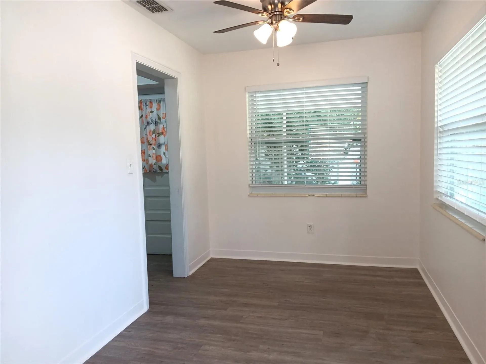 4942 Oxford Avenue N St Petersburg FL 33710
