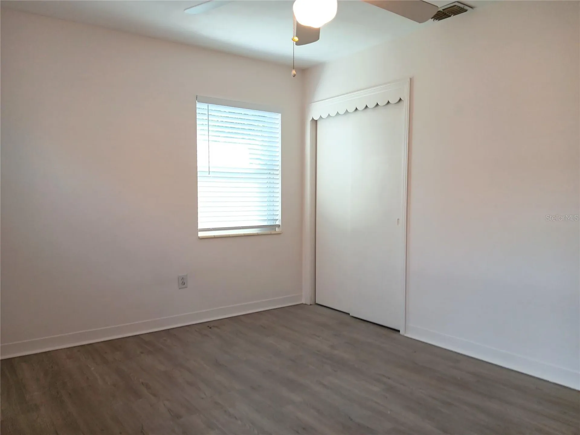 4942 Oxford Avenue N St Petersburg FL 33710