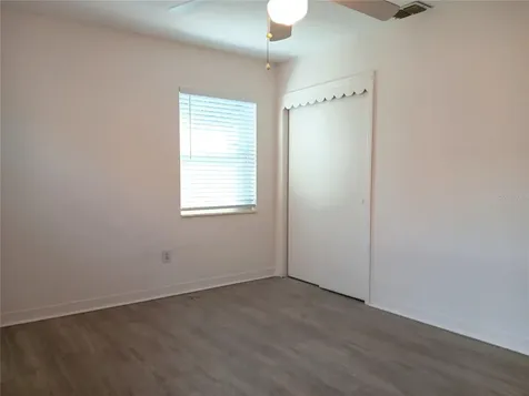 4942 Oxford Avenue N St Petersburg FL 33710