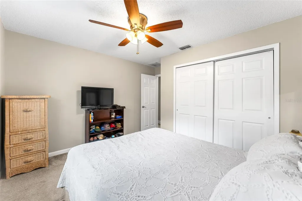 1811 La Grande Drive Dunedin FL 34698