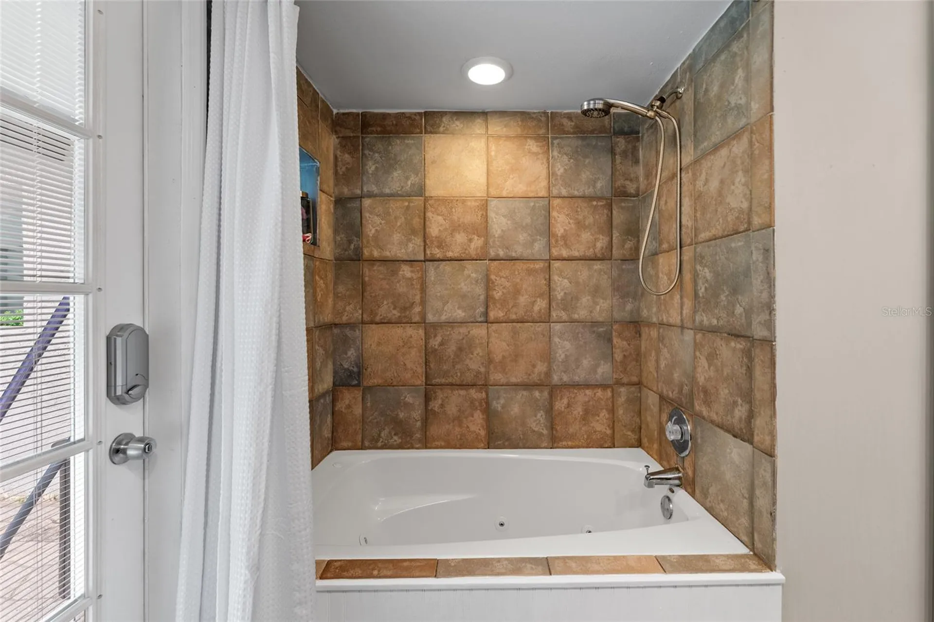1811 La Grande Drive Dunedin FL 34698