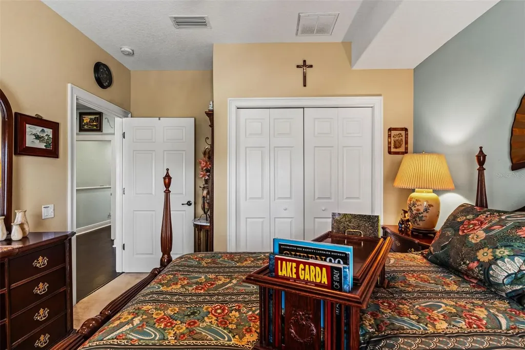 606 Bella Loop Dunedin FL 34698
