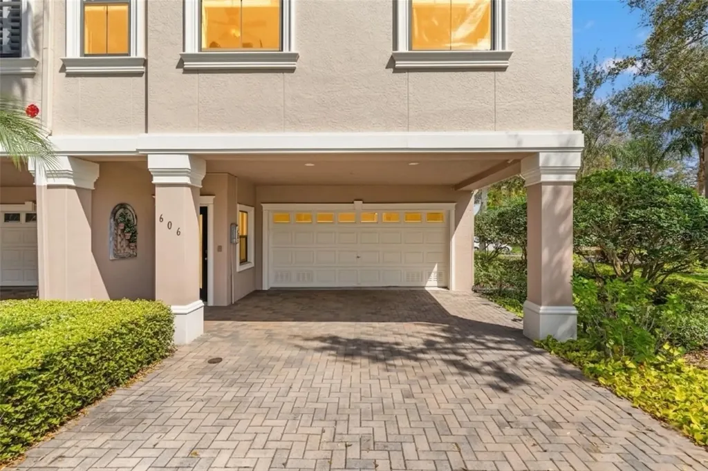 606 Bella Loop Dunedin FL 34698