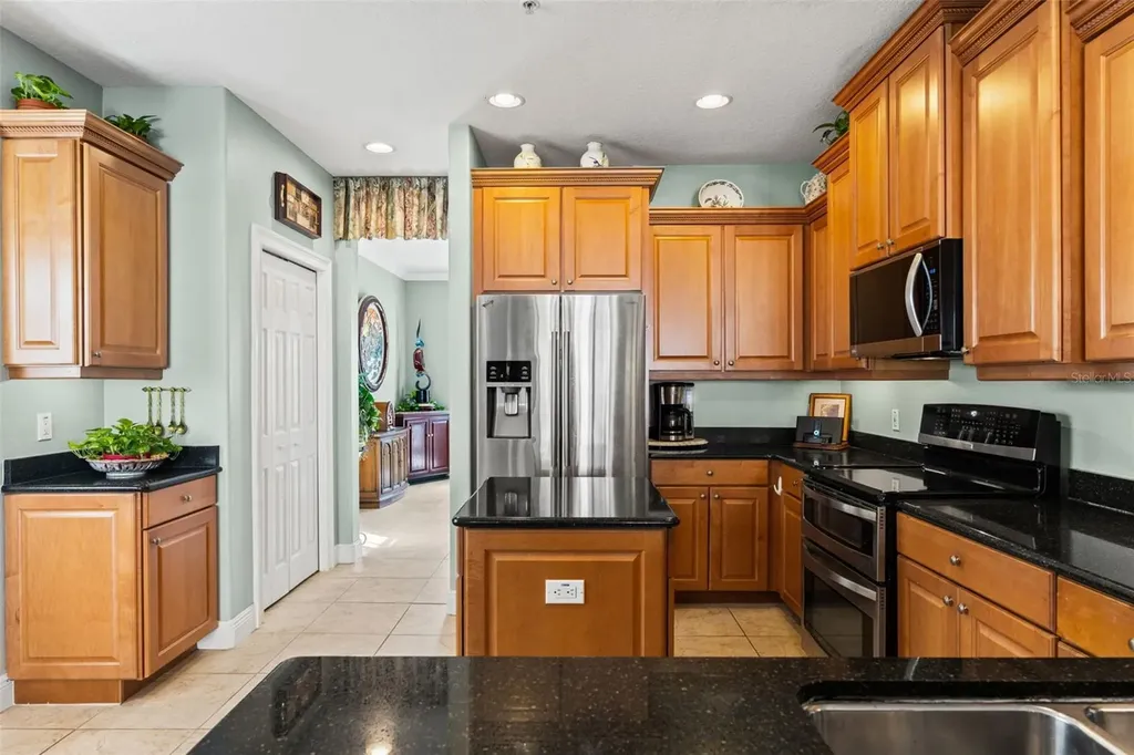 606 Bella Loop Dunedin FL 34698
