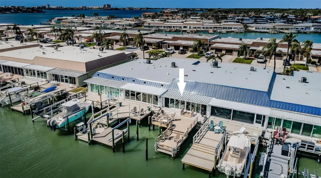 476 Boca Ciega Point Boulevard S St Petersburg FL 33708