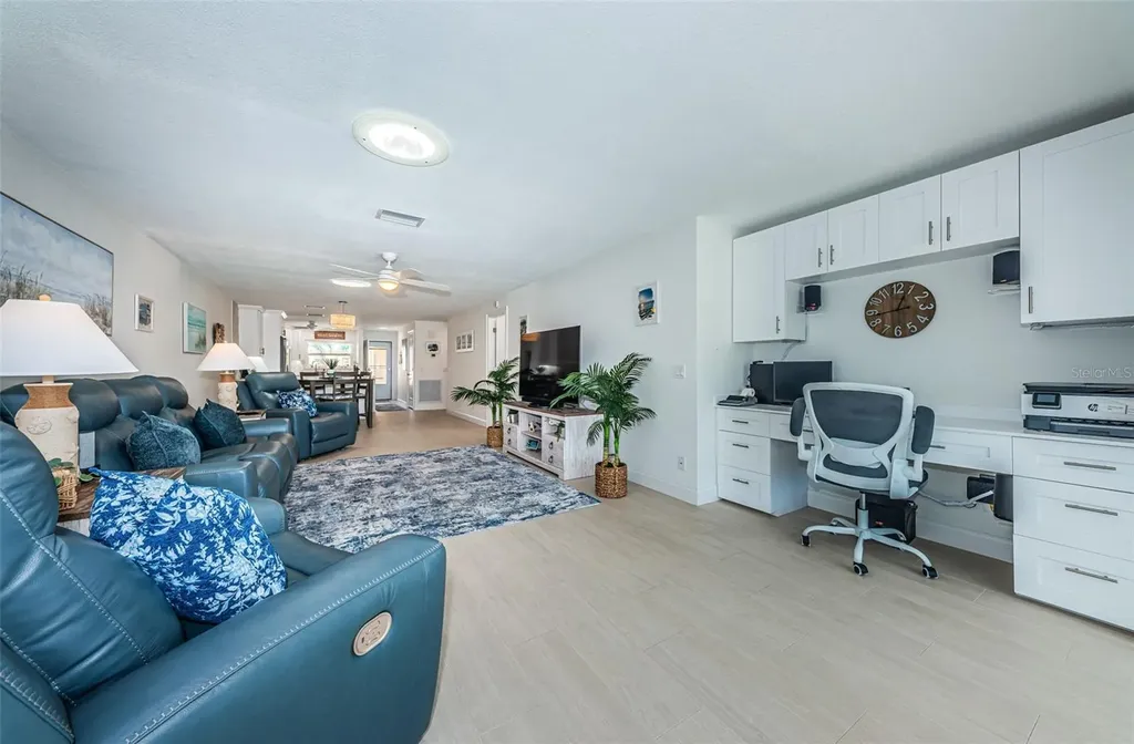 476 Boca Ciega Point Boulevard S St Petersburg FL 33708