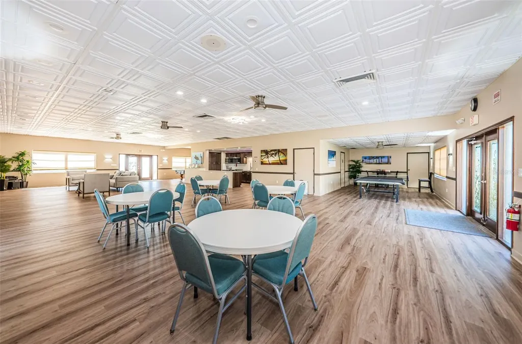 476 Boca Ciega Point Boulevard S St Petersburg FL 33708