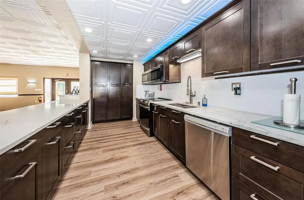 476 Boca Ciega Point Boulevard S St Petersburg FL 33708