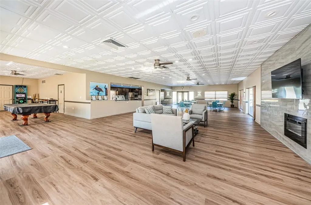 476 Boca Ciega Point Boulevard S St Petersburg FL 33708