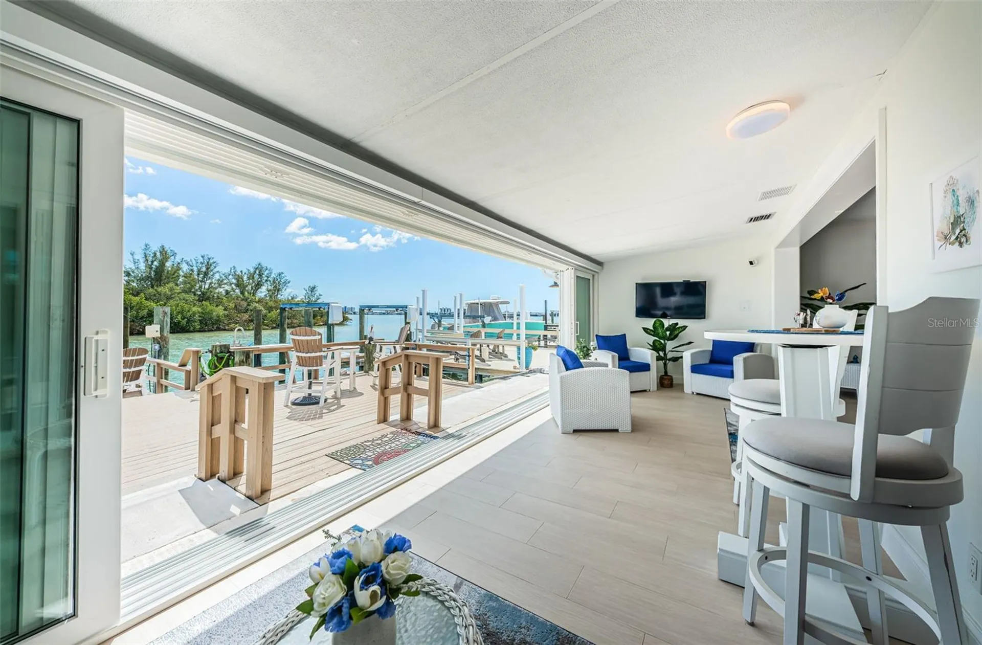 476 Boca Ciega Point Boulevard S St Petersburg FL 33708