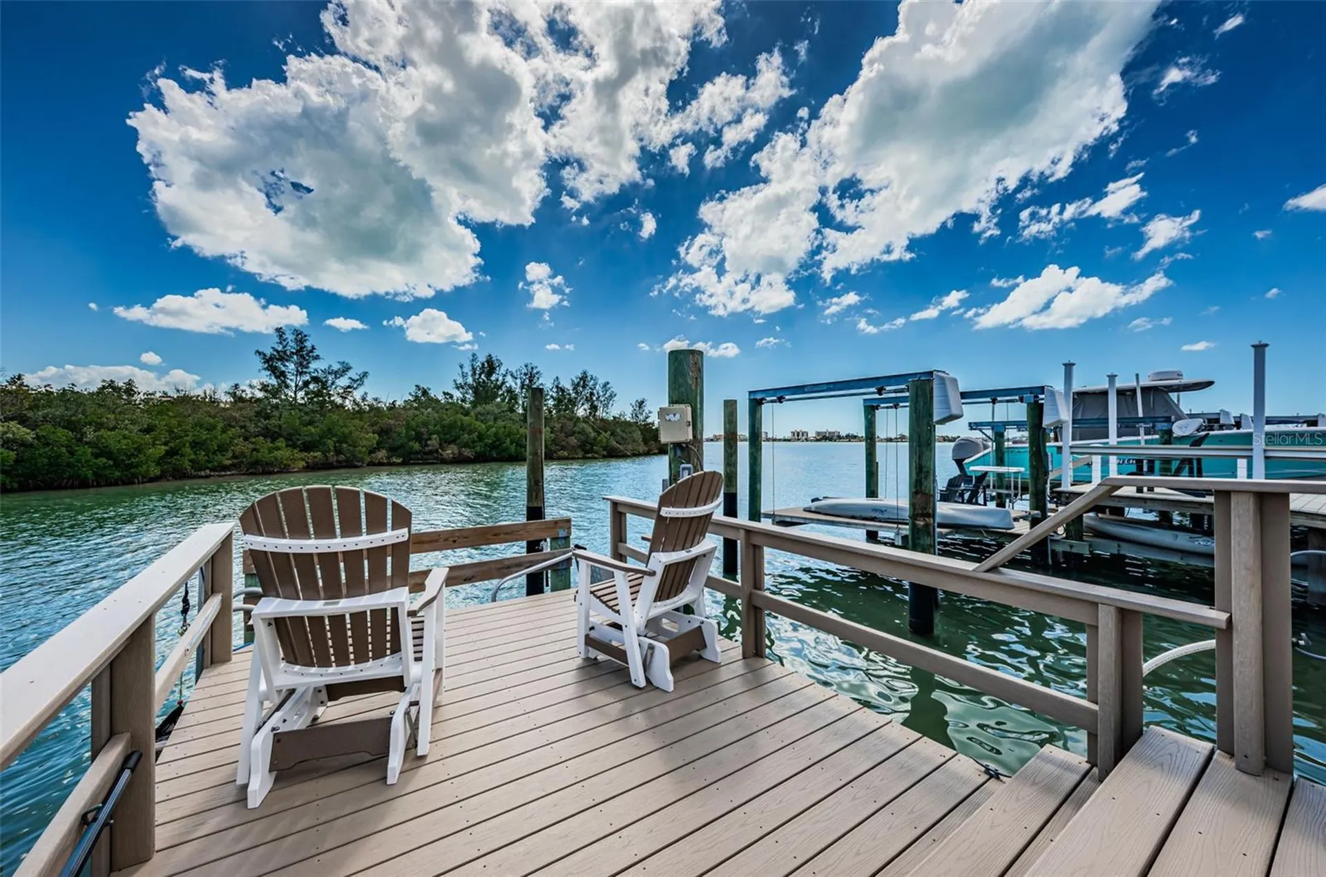 476 Boca Ciega Point Boulevard S St Petersburg FL 33708