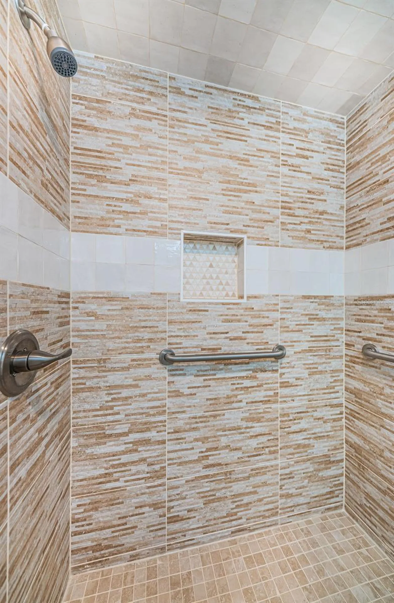 476 Boca Ciega Point Boulevard S St Petersburg FL 33708