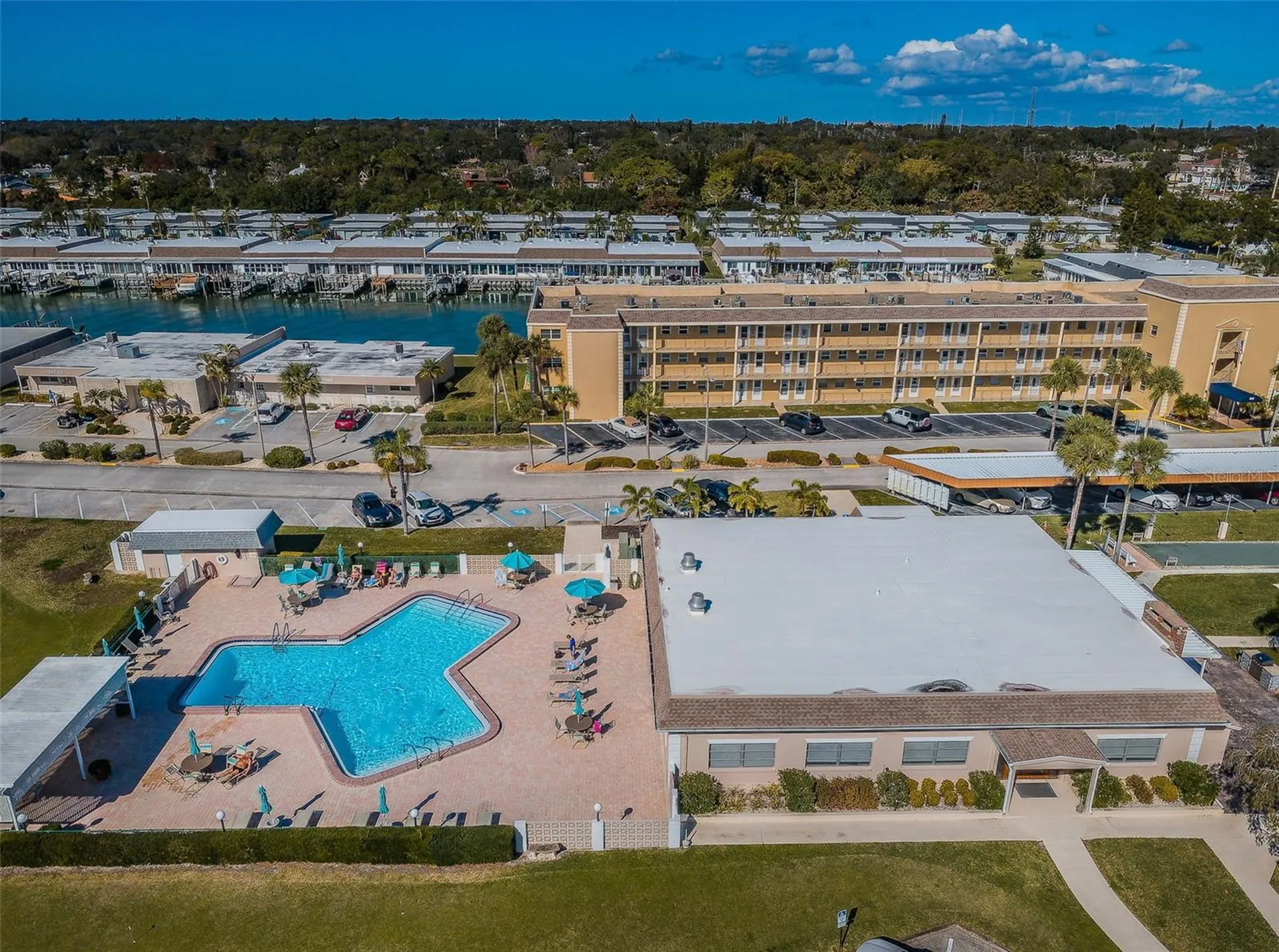 476 Boca Ciega Point Boulevard S St Petersburg FL 33708