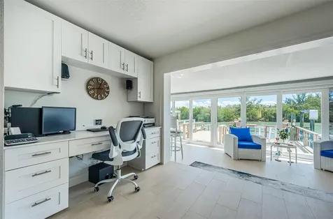476 Boca Ciega Point Boulevard S St Petersburg FL 33708