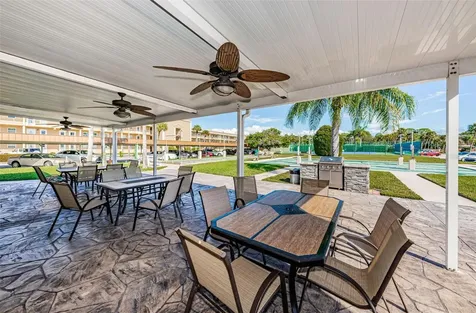 476 Boca Ciega Point Boulevard S St Petersburg FL 33708
