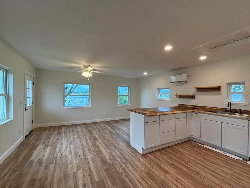 912 Lake Jessie Drive Winter Haven FL 33881