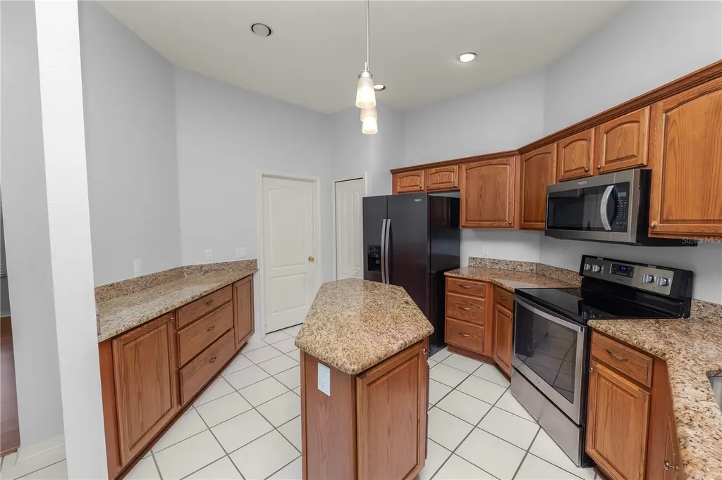 876 Bryson Loop Lakeland FL 33809