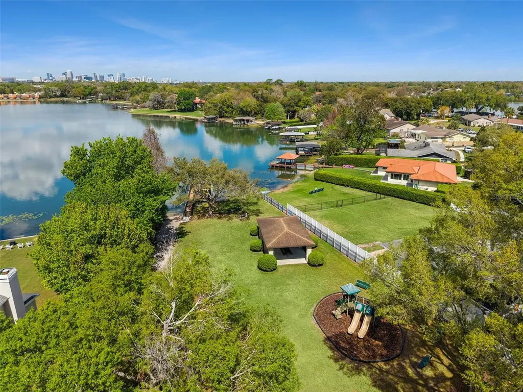 3010 Carmia Drive Orlando FL 32806