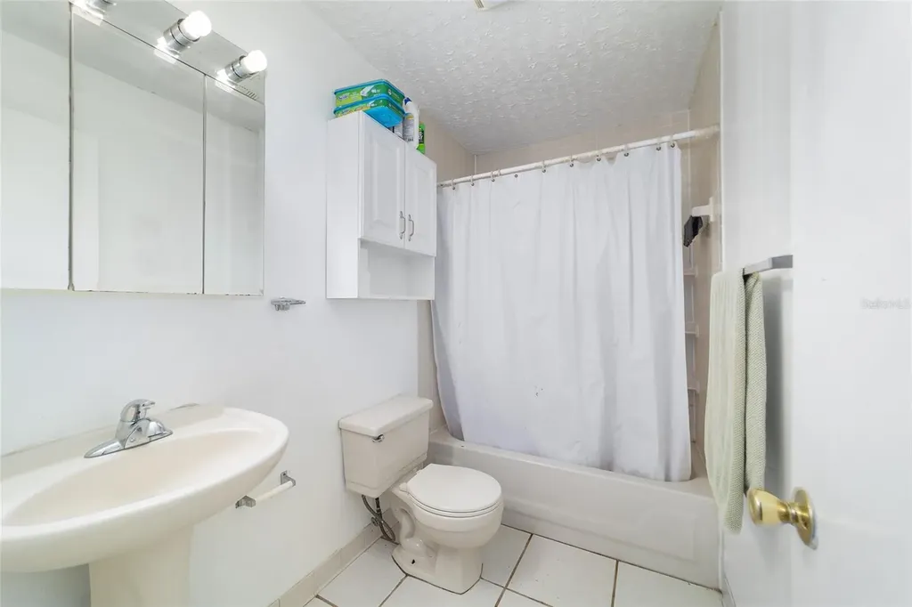 12620 SE Maricamp Road Ocklawaha FL 32179