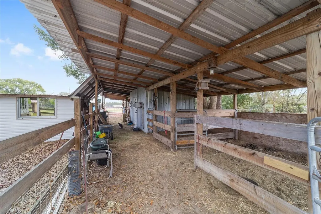 12620 SE Maricamp Road Ocklawaha FL 32179