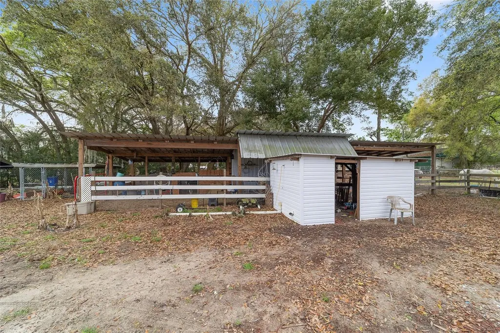 12620 SE Maricamp Road Ocklawaha FL 32179