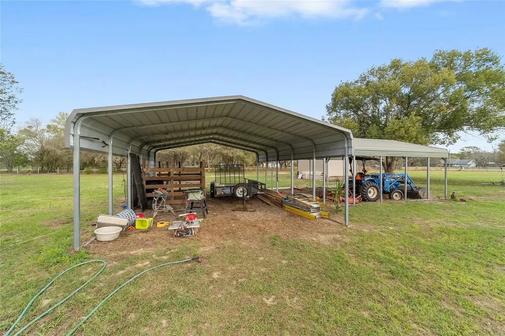 12620 SE Maricamp Road Ocklawaha FL 32179