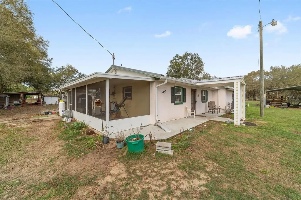 12620 SE Maricamp Road Ocklawaha FL 32179