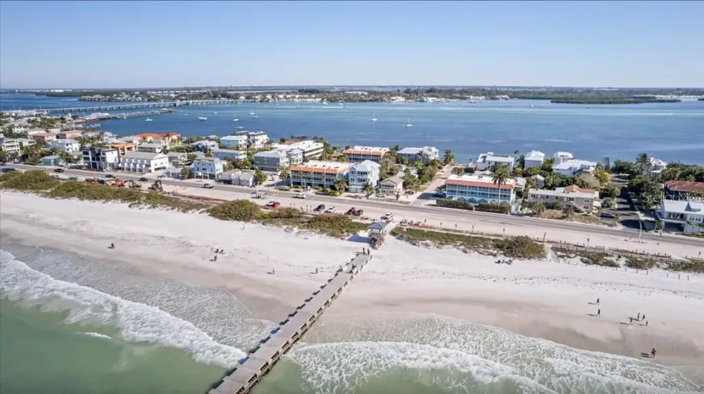 903 Gulf Drive S Bradenton Beach FL 34217