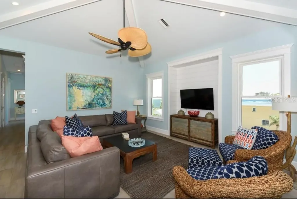 903 Gulf Drive S Bradenton Beach FL 34217