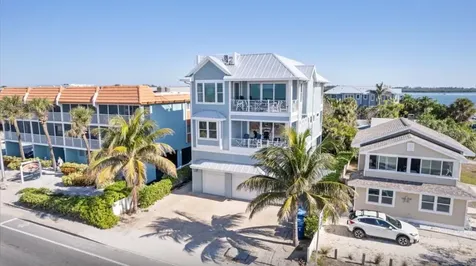 903 Gulf Drive S Bradenton Beach FL 34217