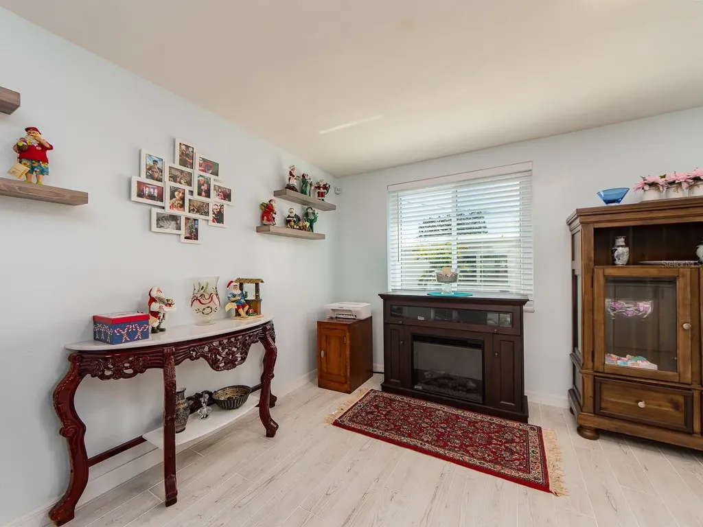 14104 88th Avenue Seminole FL 33776