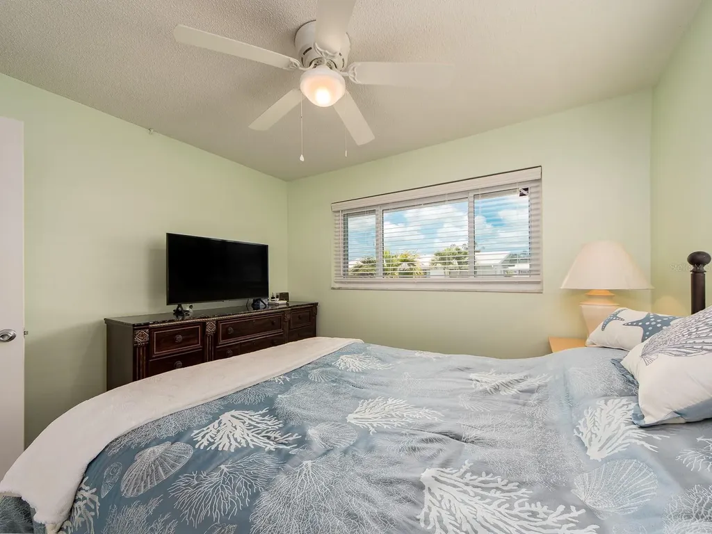 14104 88th Avenue Seminole FL 33776