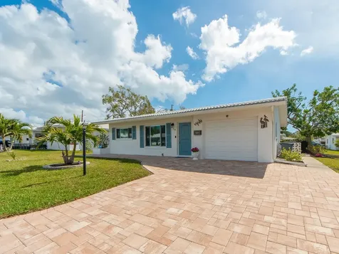 14104 88th Avenue Seminole FL 33776