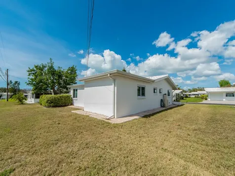 14104 88th Avenue Seminole FL 33776