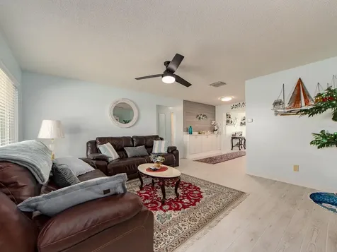 14104 88th Avenue Seminole FL 33776