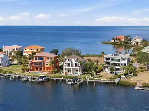 26 Harborpointe Drive Port Richey FL 34668