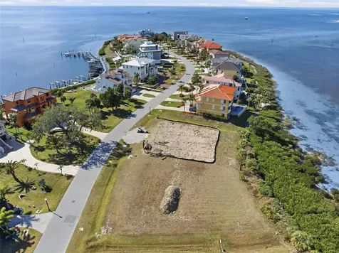 26 Harborpointe Drive Port Richey FL 34668