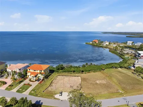 26 Harborpointe Drive Port Richey FL 34668