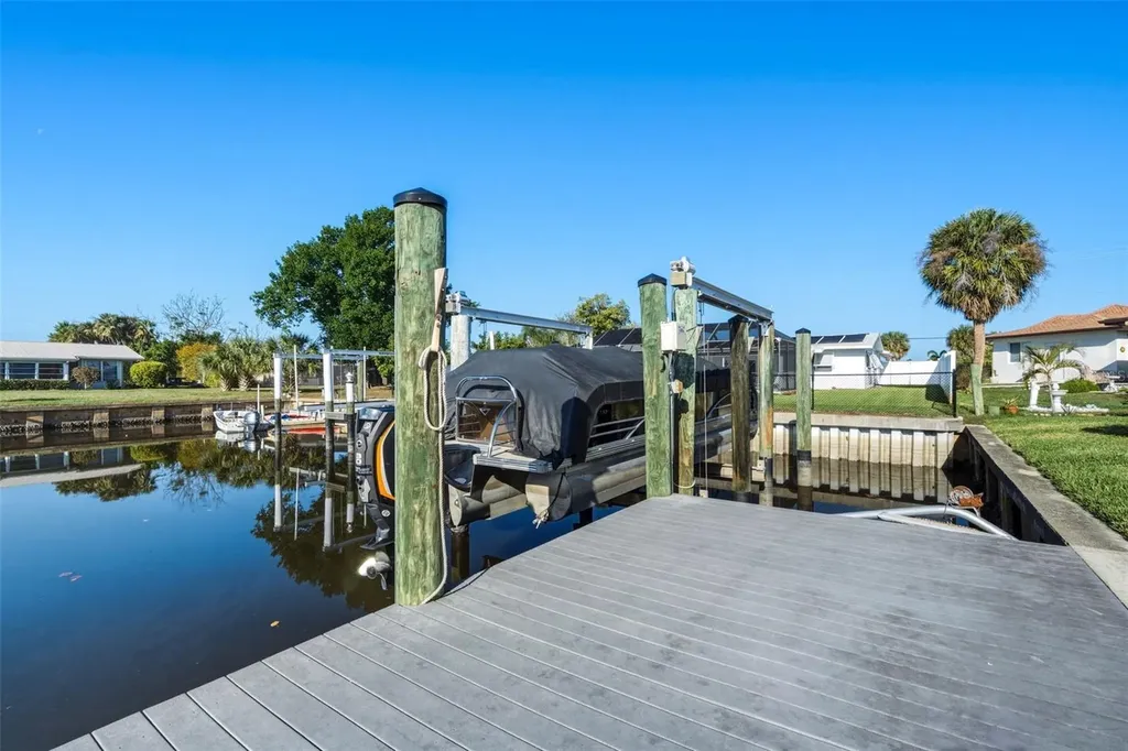 105 Leland Street SE Port Charlotte FL 33952