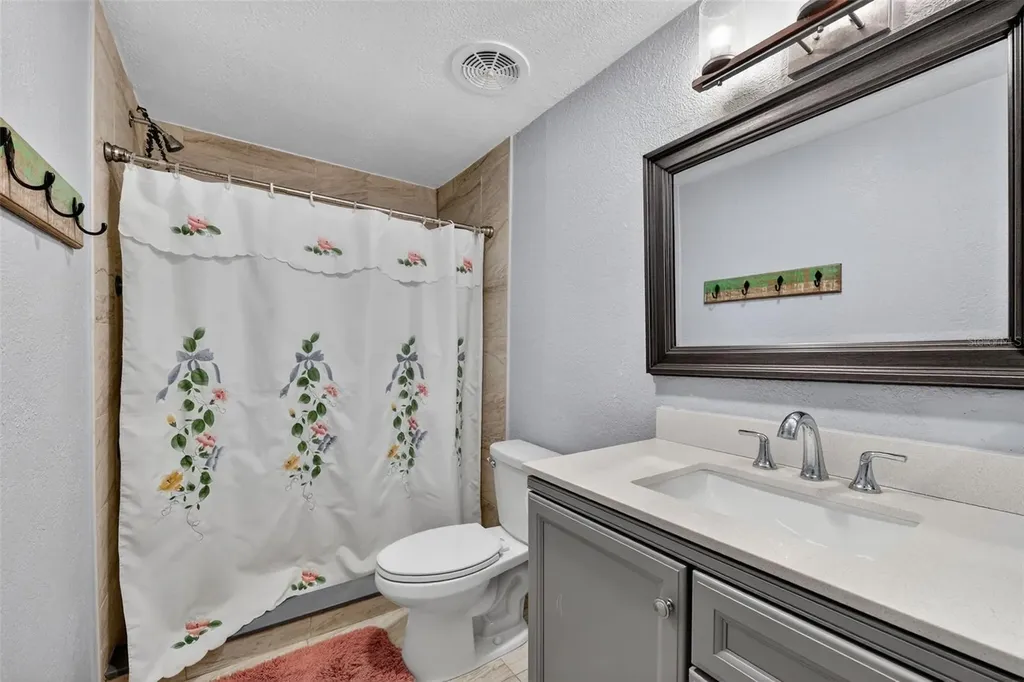 10262 Memorial Highway Tampa FL 33615