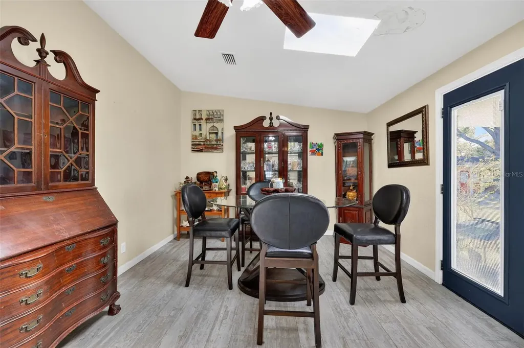 10262 Memorial Highway Tampa FL 33615